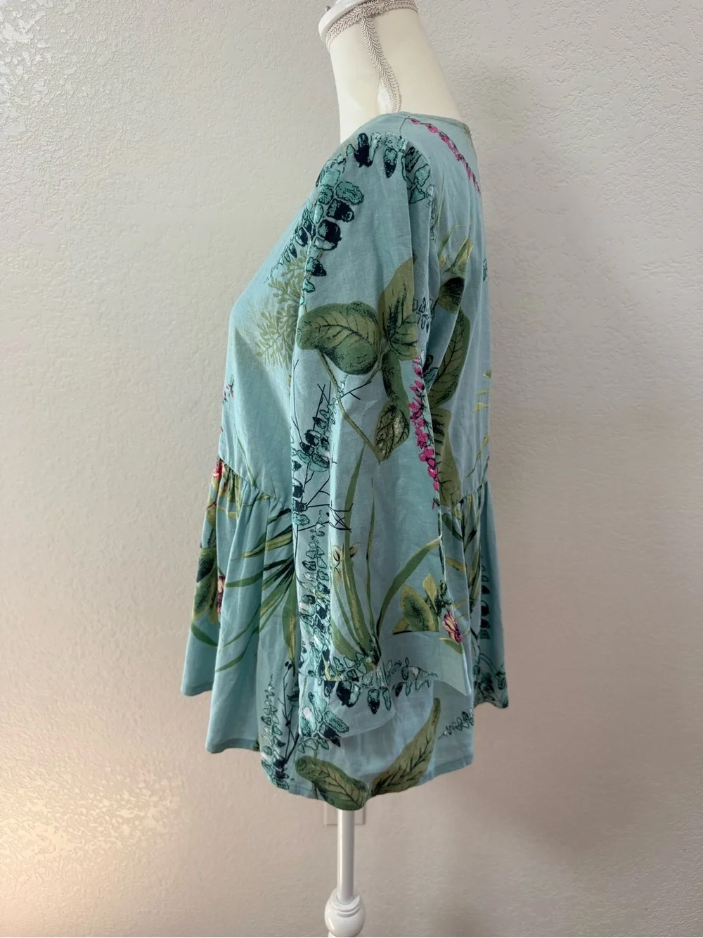 KAKTUS Tunic Blouse Blue Floral V-Neck 3/4 Bell Sleeve Woven Linen S